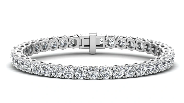 Why a Bracelet Diamond Bracelet Should Be Your Next Luxury Investment
