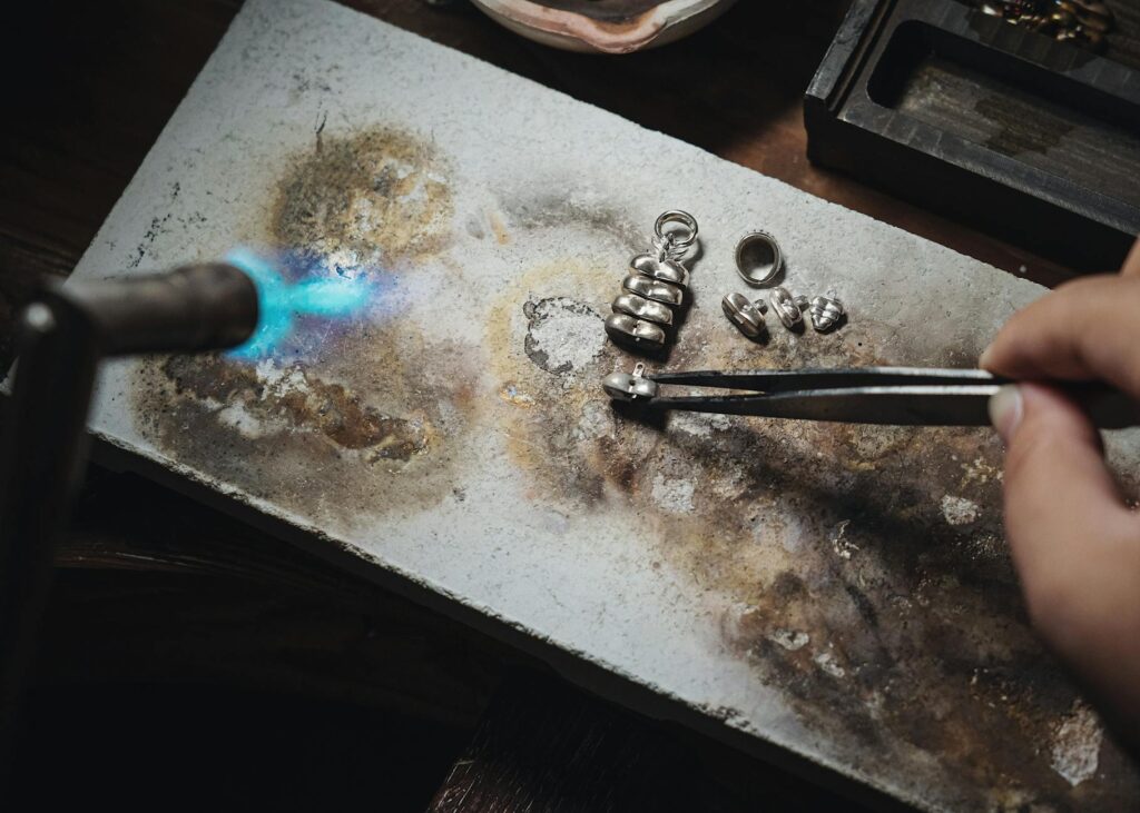 What Does 925 Sterling Silver Mean? A Cost-Benefit Analysis