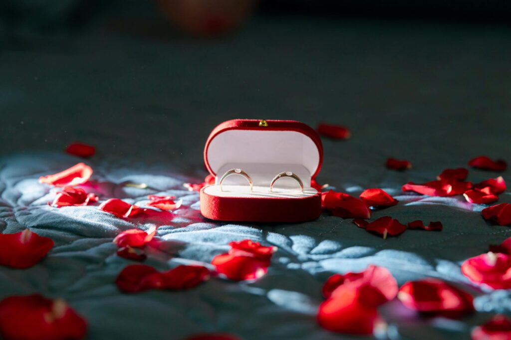 unique engagement ring setting