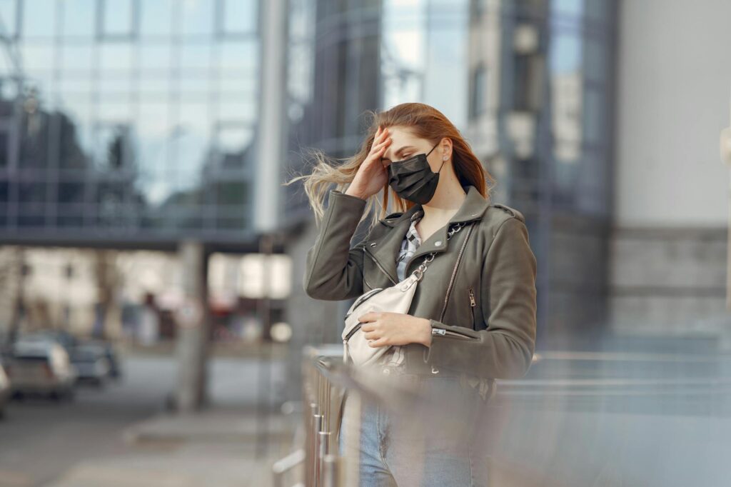 Best Jewelry Choices for Every Neckline: Expert Guide